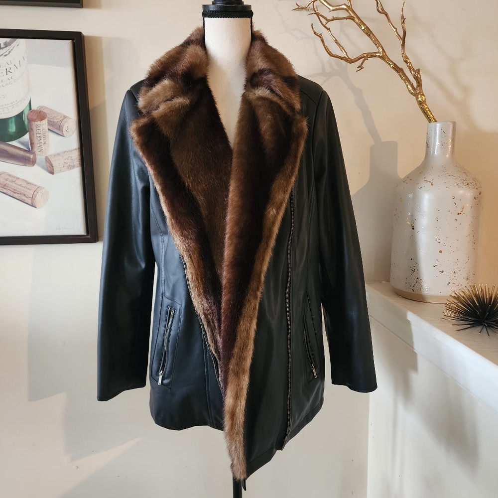 🔥Dennis Basso Madison Collection Faux Leather and Fur Black Jacket